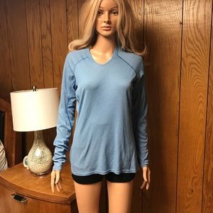 Patagonia Long Sleeve Size L-Blue -V Neck-Good Condition